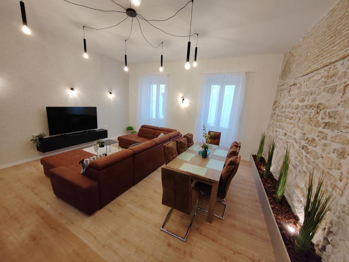 Town Square Apartment Задар Экстерьер фото
